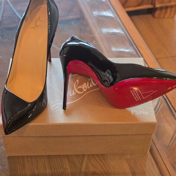 Never worn Christian Louboutin Heels - Picture 5 of 7